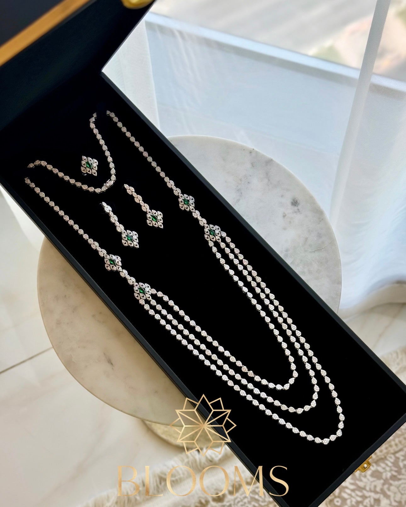 Sheikha Luxury Green Long Necklace