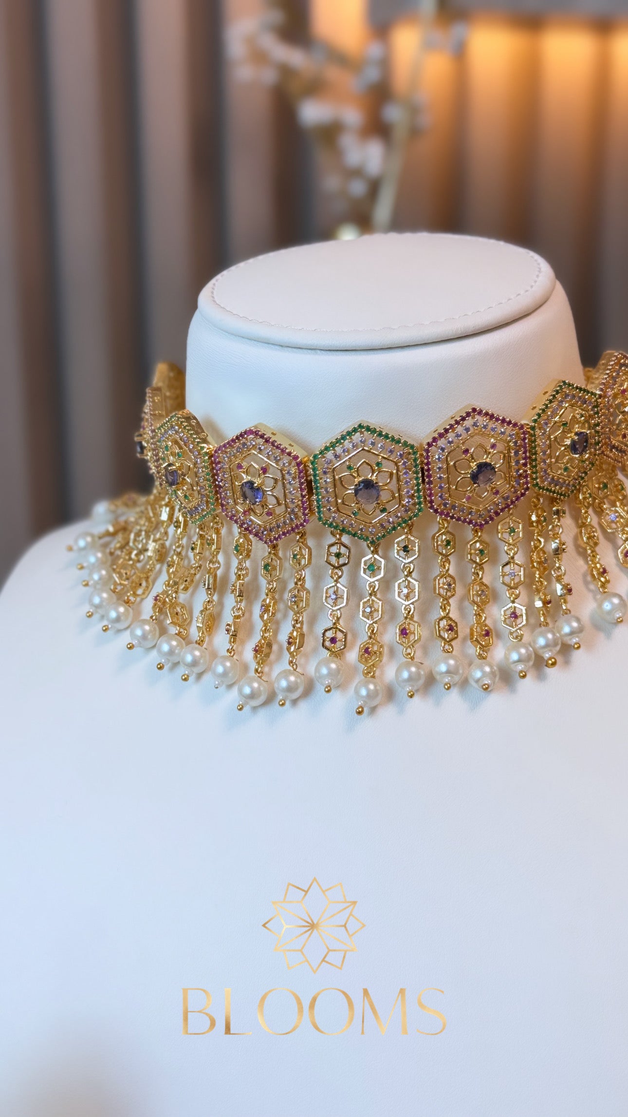 Salamah Gold Khonaqi Set