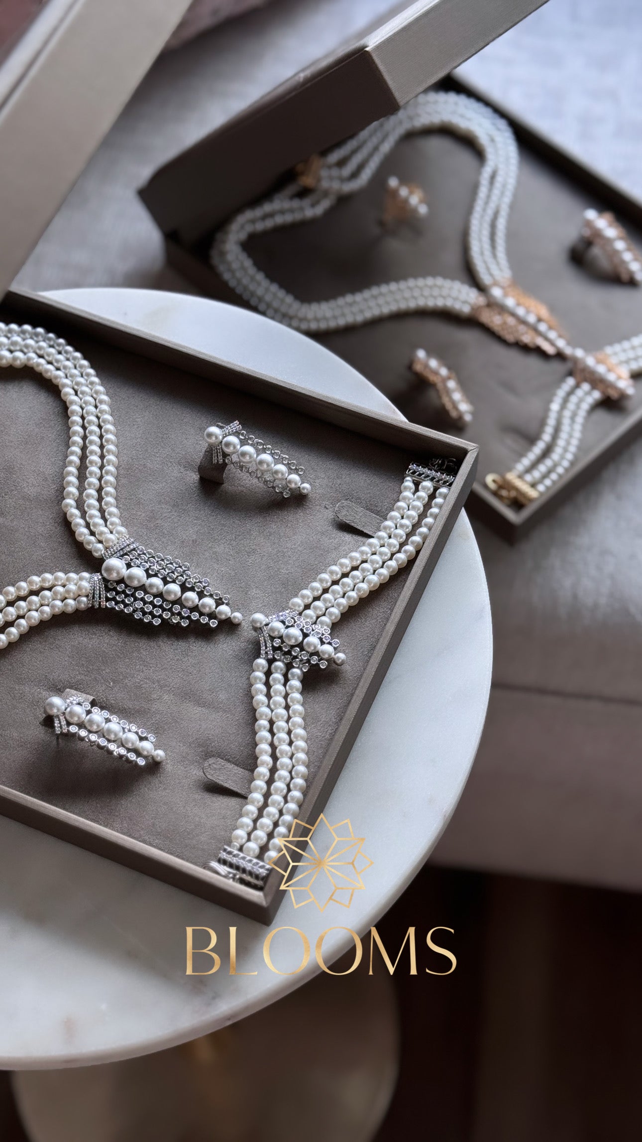 Ashly Pearls Set