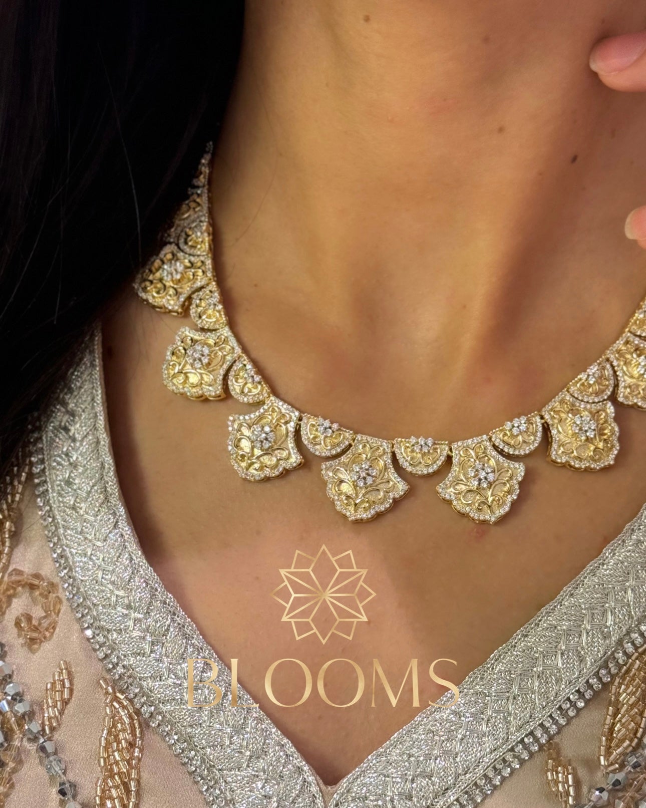 Shaiom Gold Traditional Set