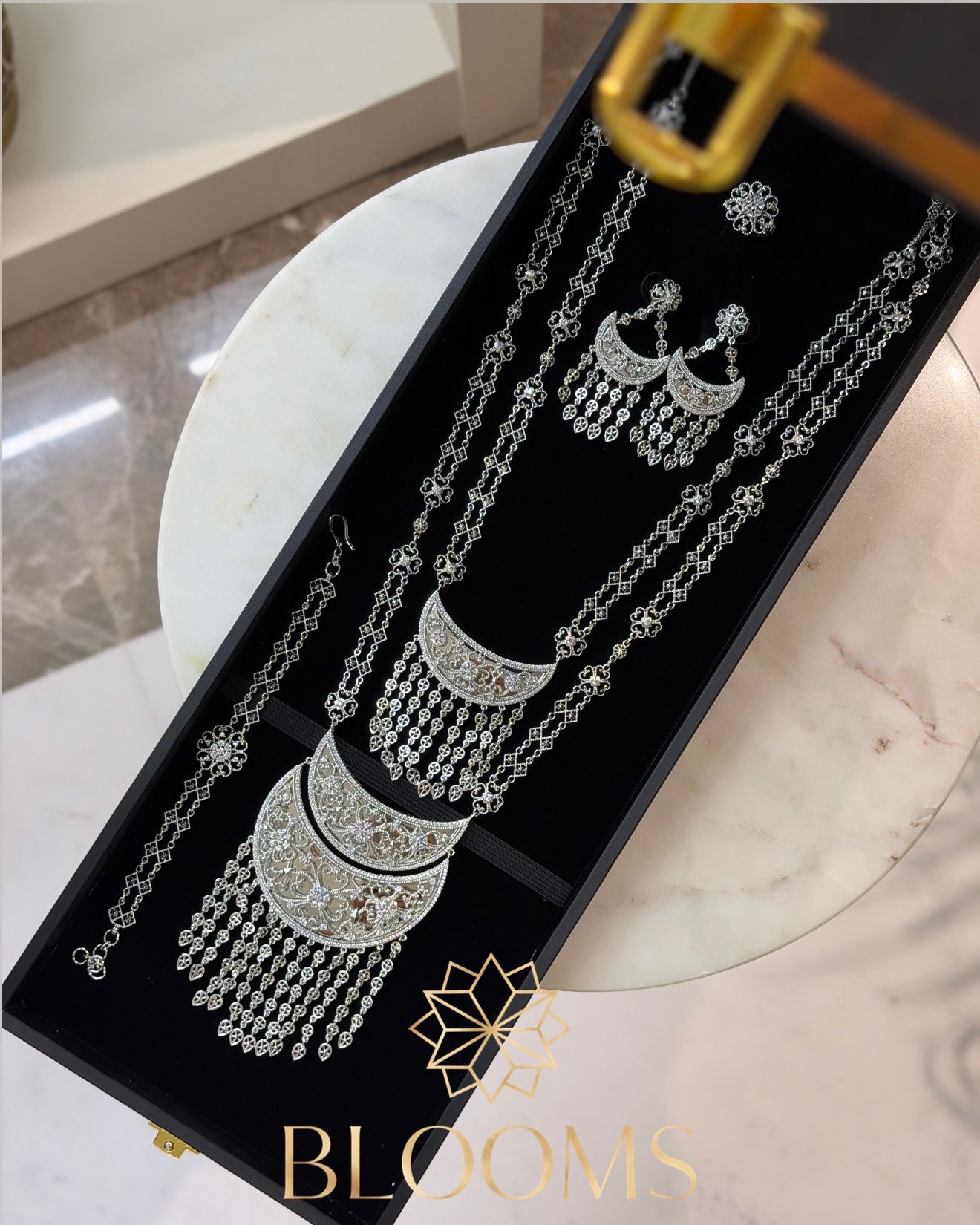 Hilal Traditional Luxury Set