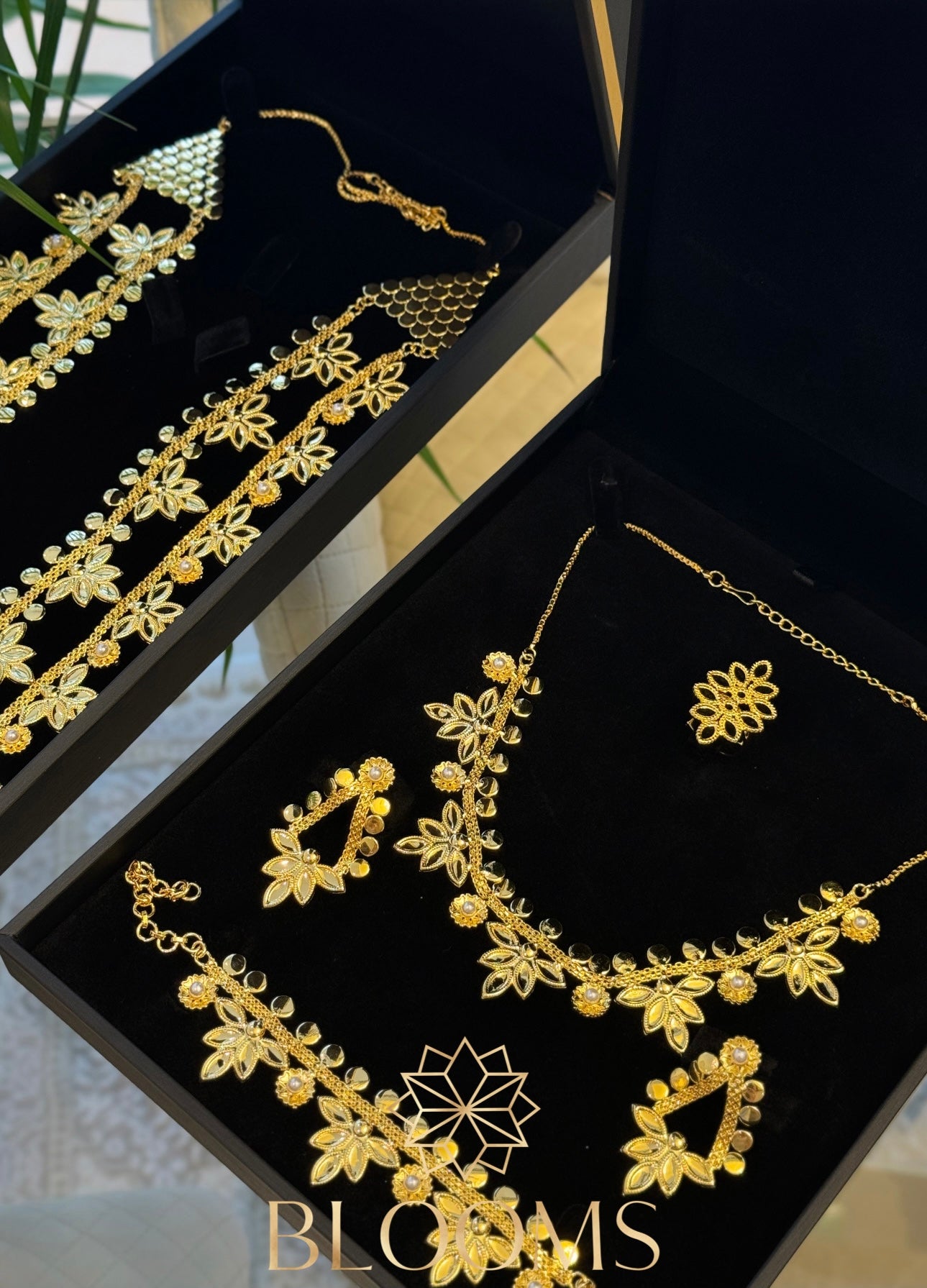 Aryam Gold Full Set