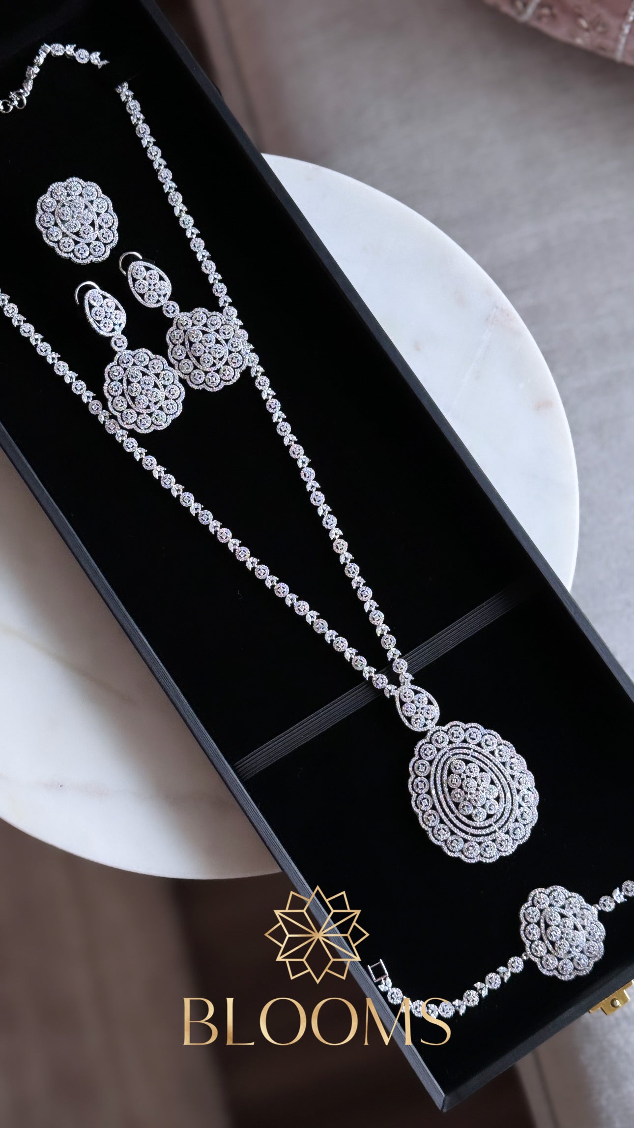 Ona Luxury Long Full Set