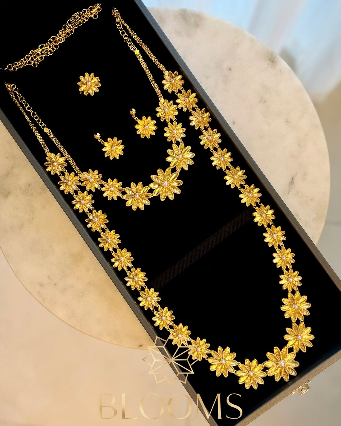 Fluma luxury traditional set