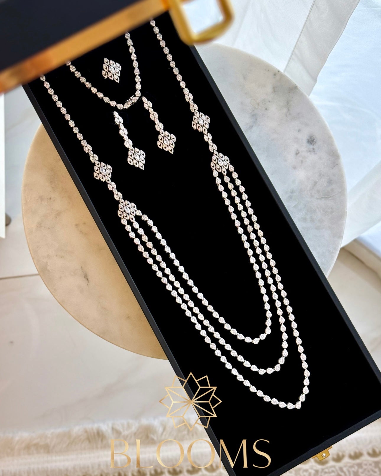 Sheikha Luxury White Long Necklace