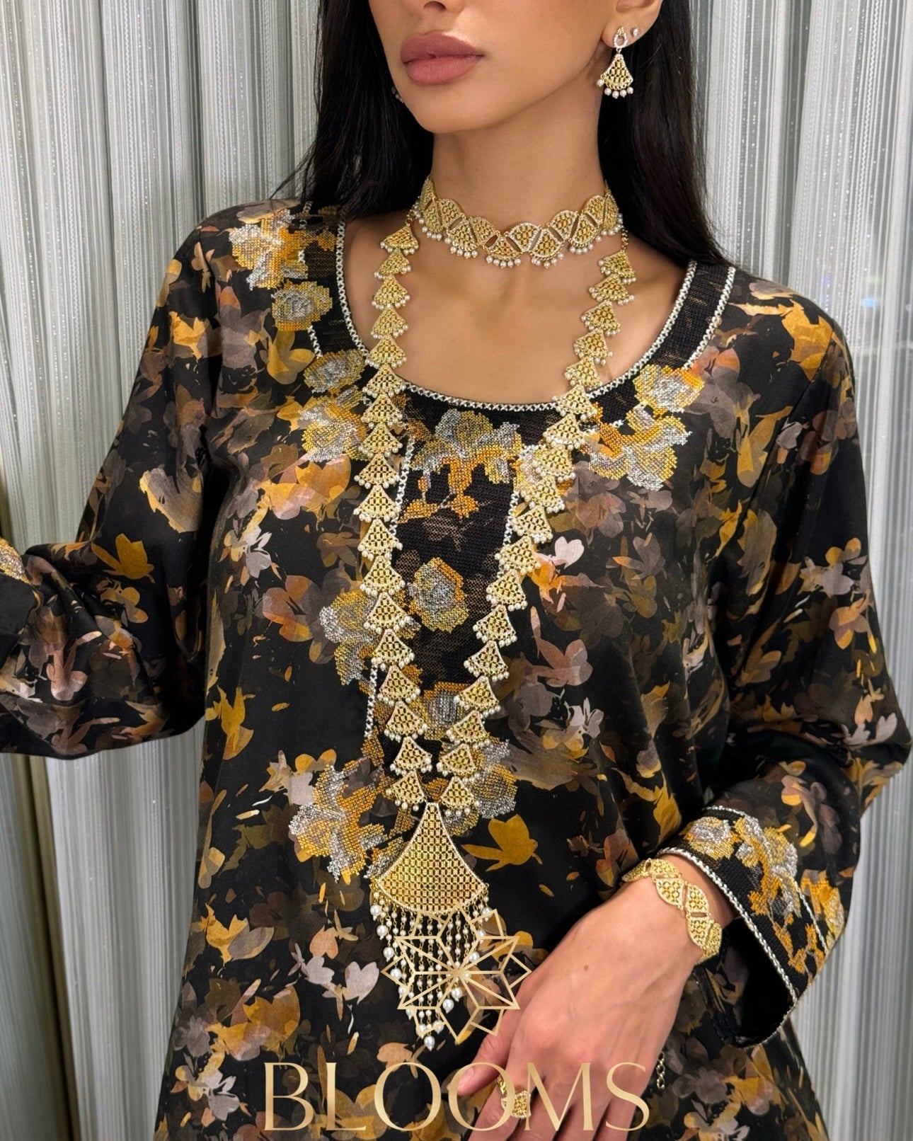 Feather Luxury Traditional Set