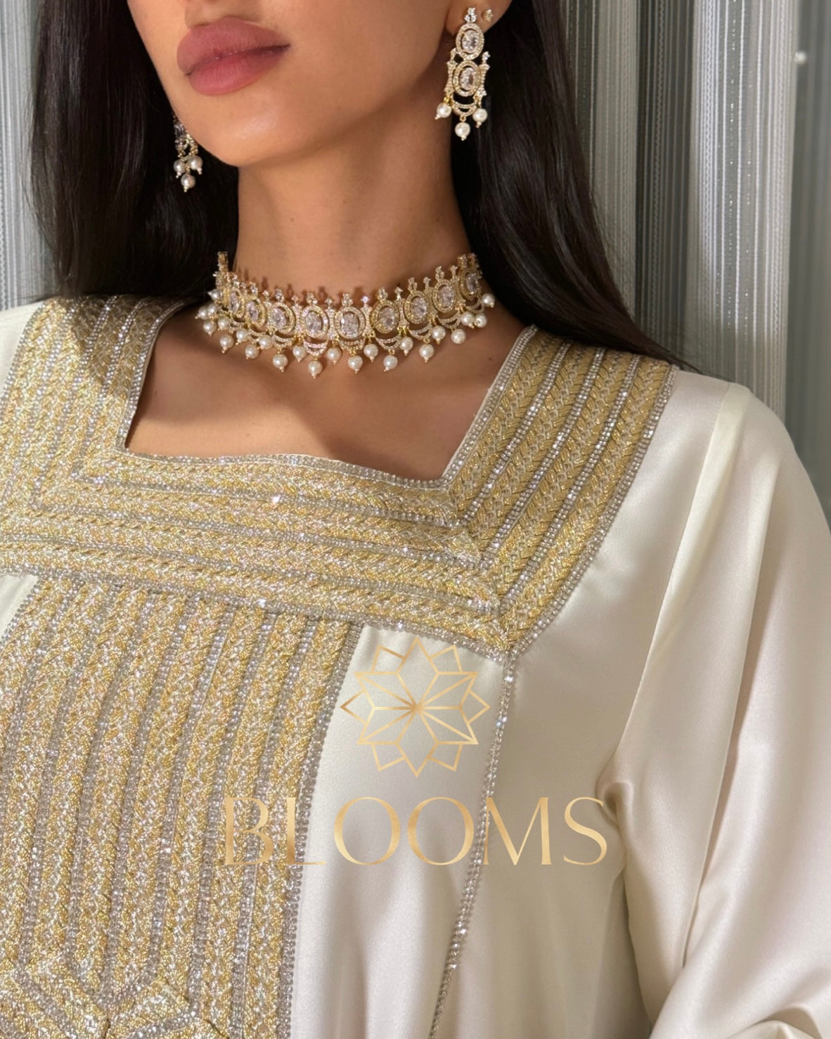 Oscar Choker Set