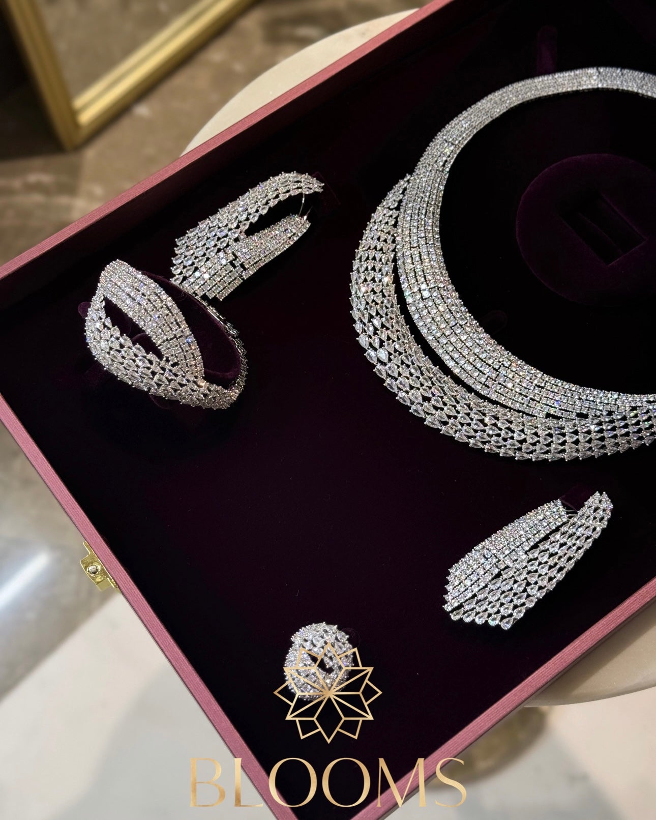 Master Piece laia Luxury Set