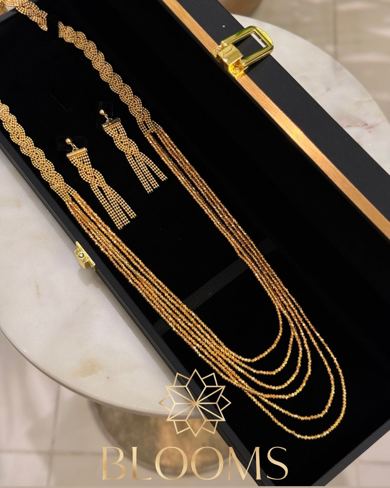 Al Reem Necklace and earrings