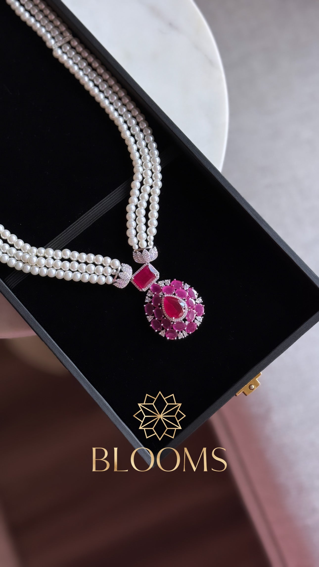 Luxury Holi Pearls Set