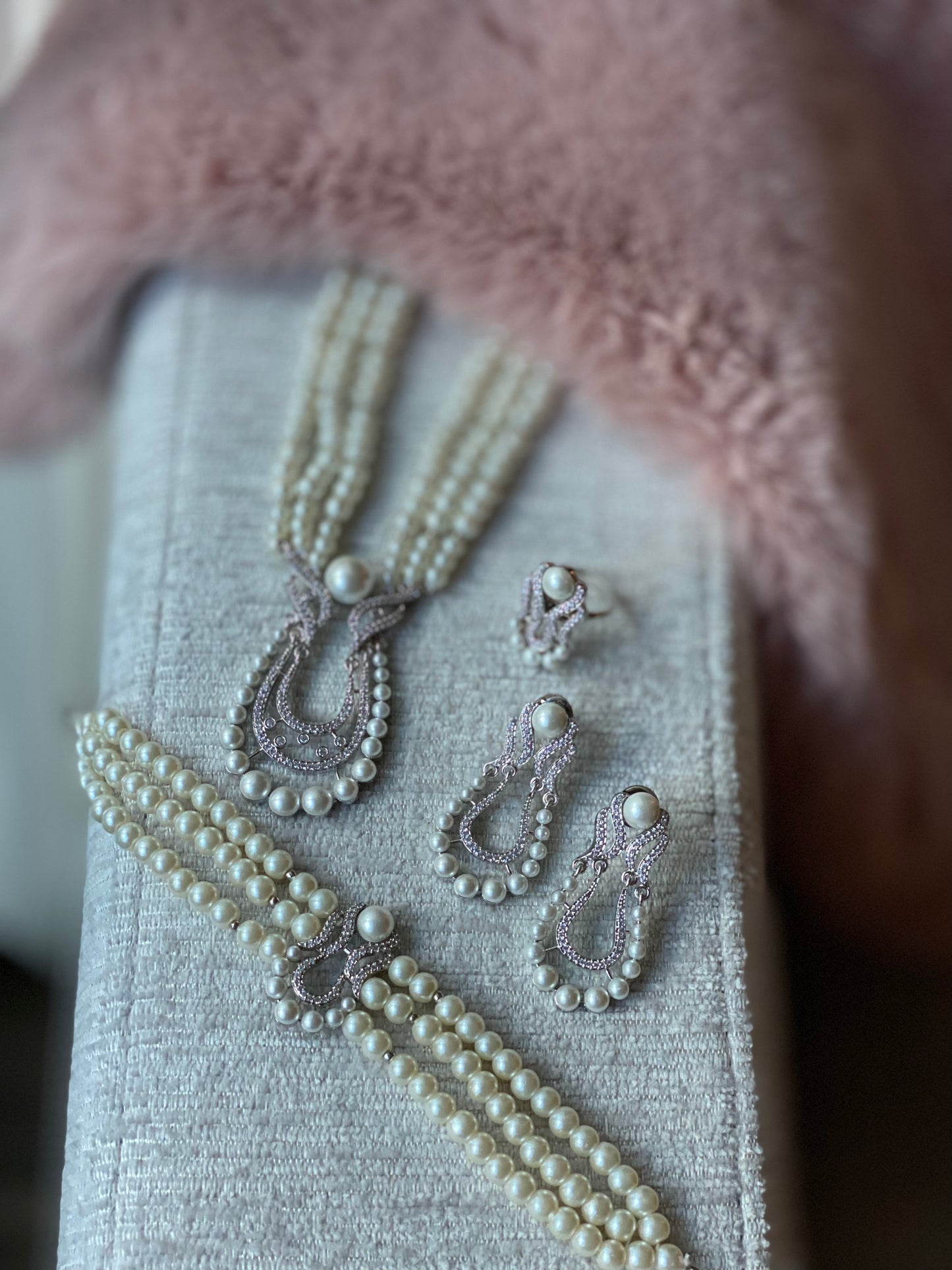 Pearl Luxury Set