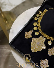 Riman Luxury Gold White Choker Set