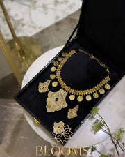 Riman Luxury Blue White Choker Set