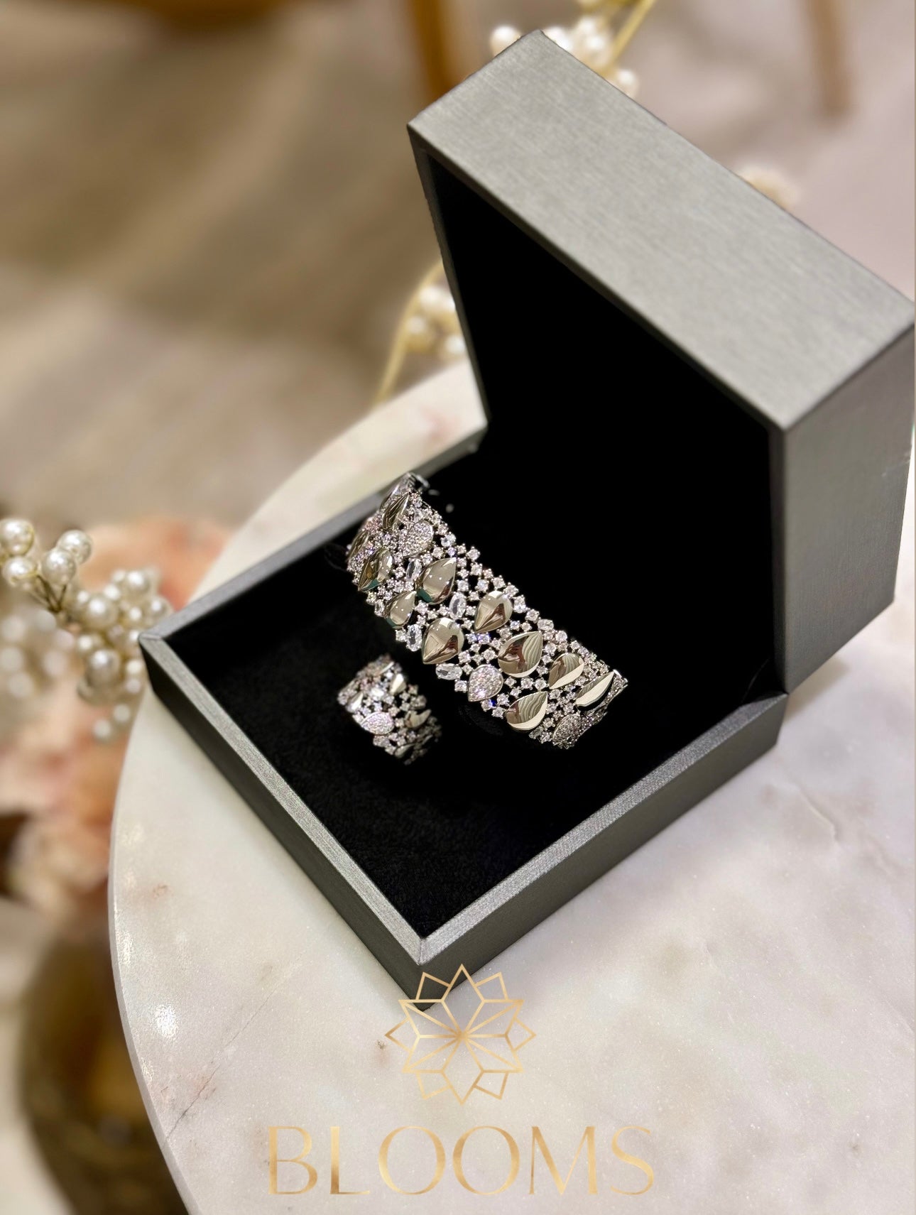 La Zurd Luxury Silver Bungle Set