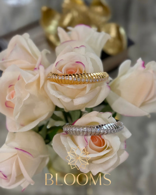 Ferre Bungle and ring