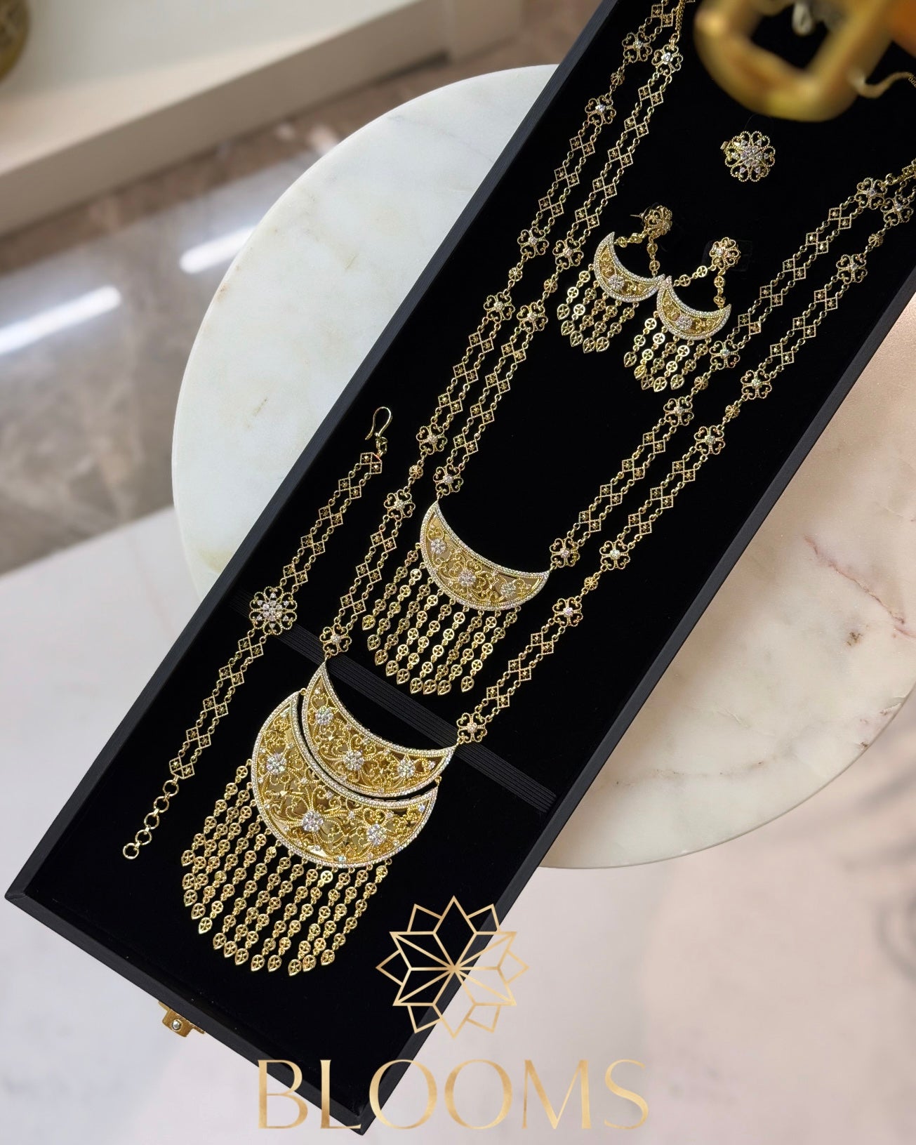 Hilal Traditional Luxury Set