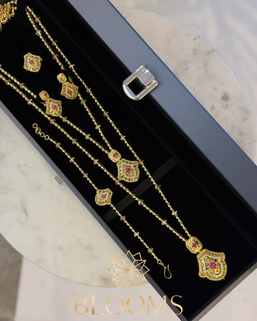 sera Traditional gold set