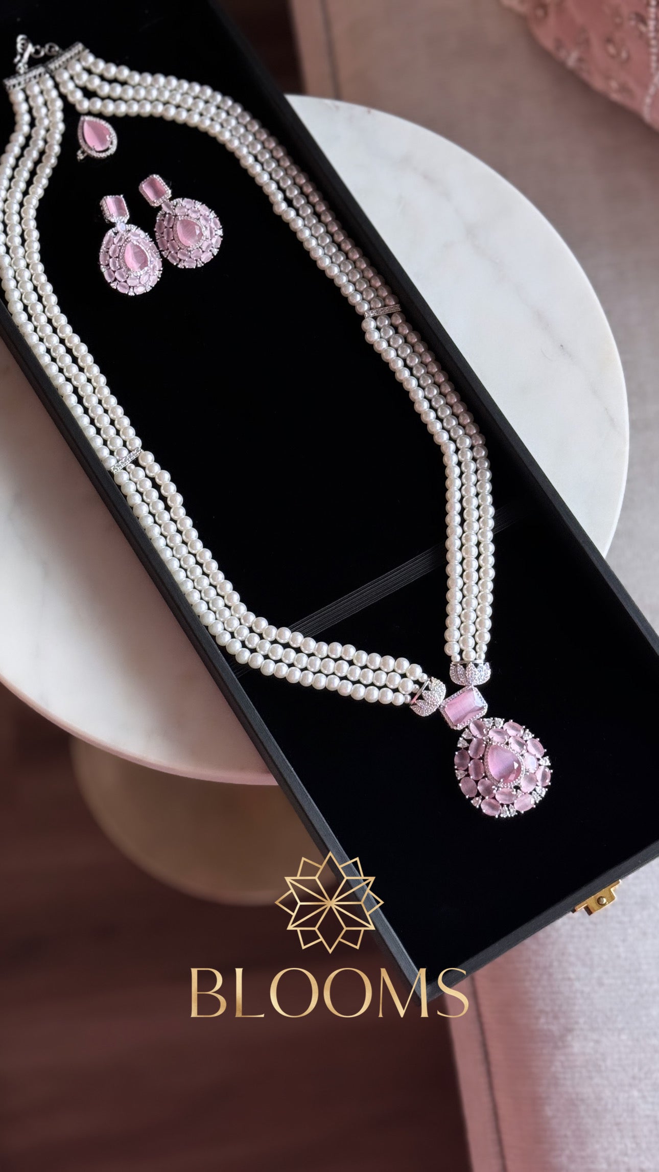 Luxury Holi Pearls Set