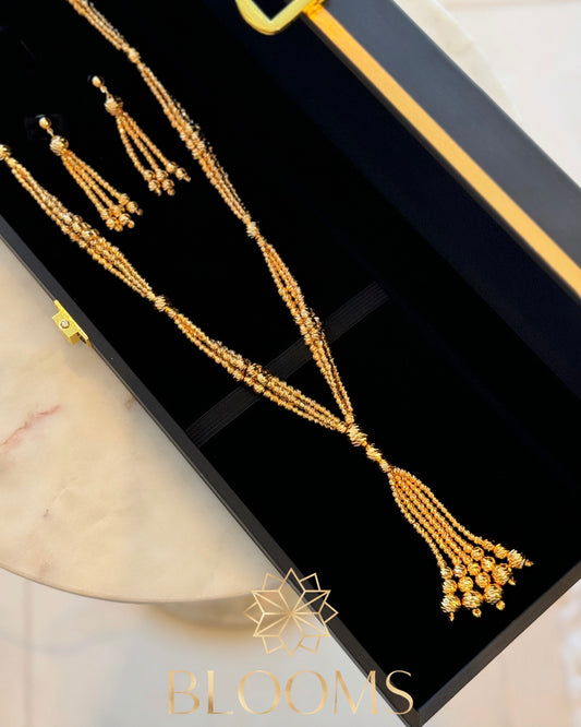 Al Reem Necklace and earrings