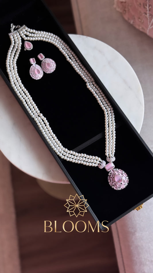 Luxury Holi Pearls Set