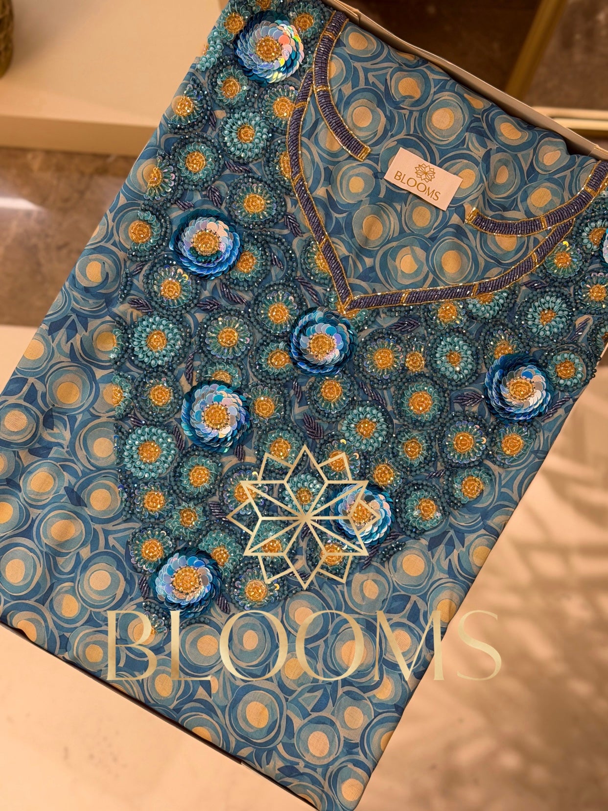 Blooms collection