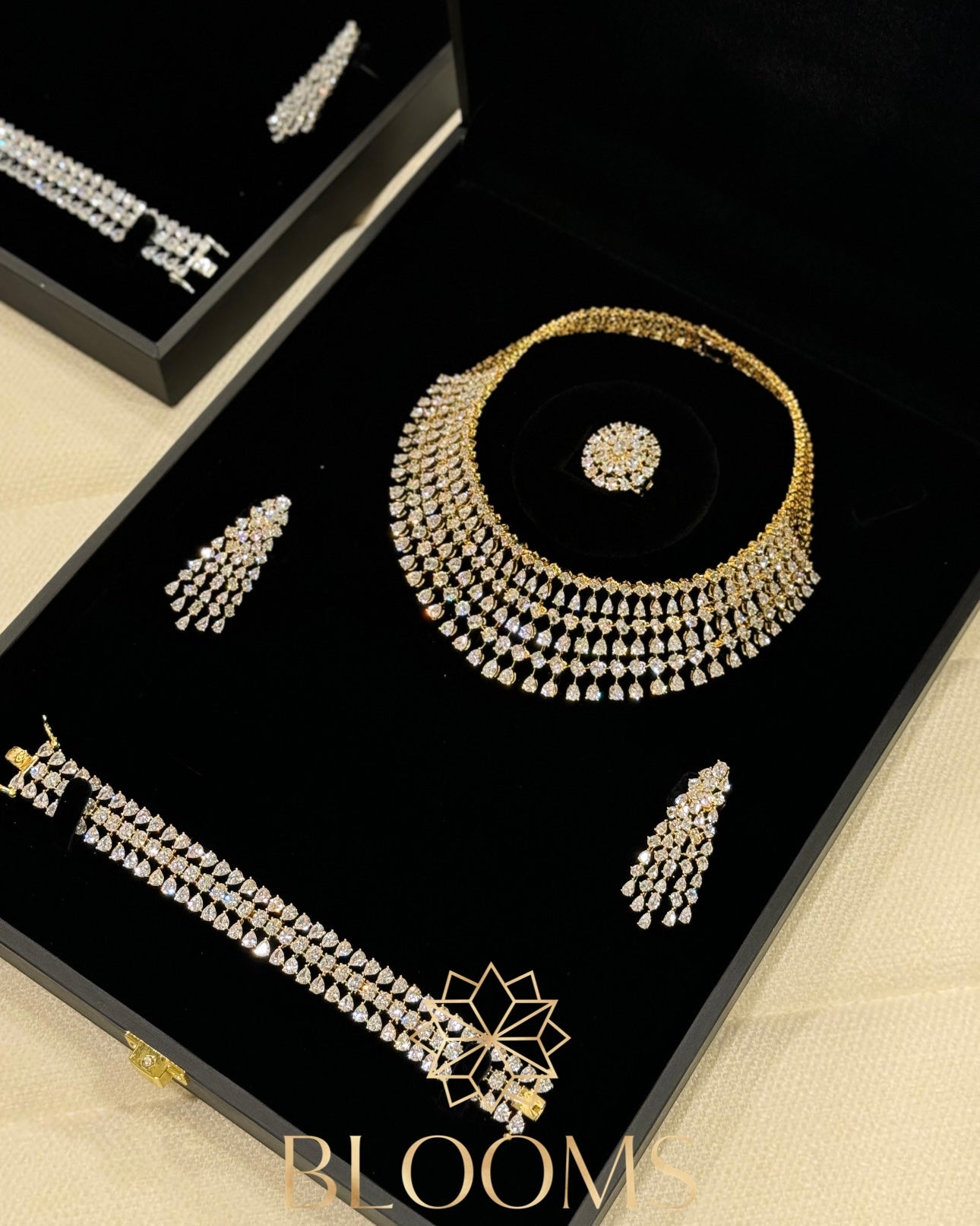 Muth’hila Luxury Set