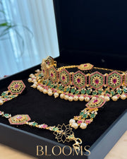 Salamah Multi Gold Khonaqi Set