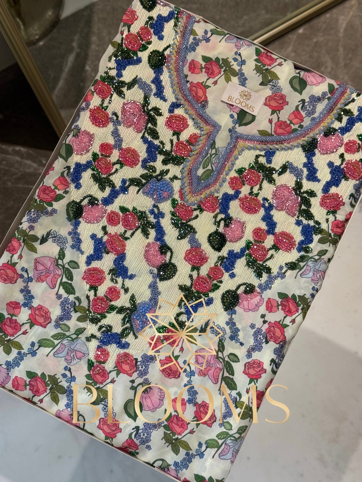 Blooms collection