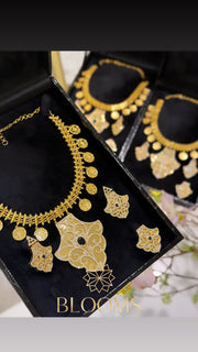 Riman Luxury Blue White Choker Set