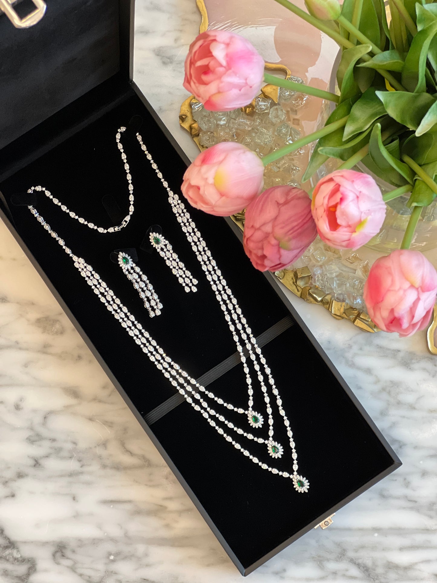 Sheikha Green Luxury Long Neclace with Earrings