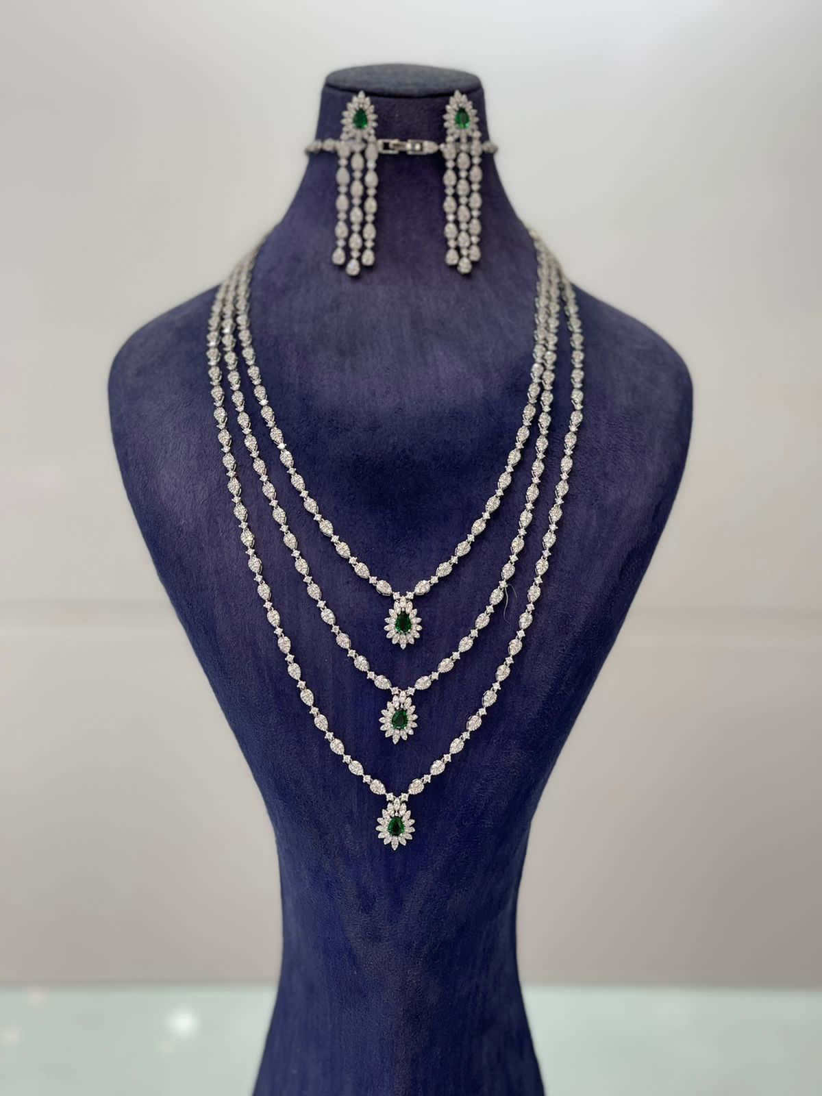 Sheikha Green Luxury Long Neclace with Earrings